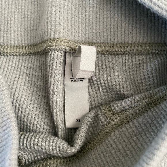 Skims 2-piece Waffle Knit Jacket & Legging Set - Picture 6 of 7